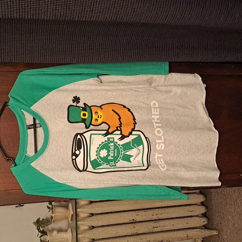 Easywear size Large green and white "Get Slothed" St. Patrick's Day raglan tee